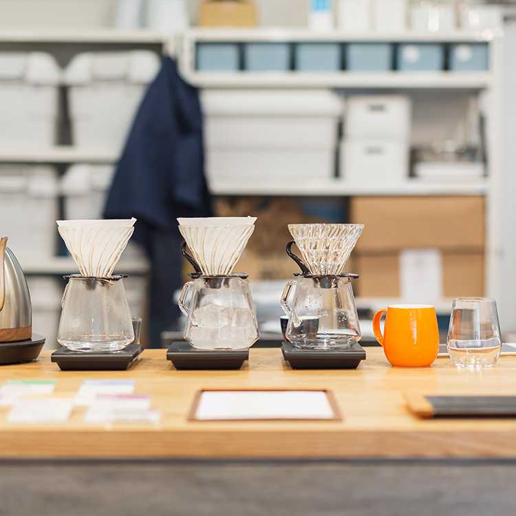 CONTACT メイン画像